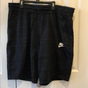 Nike short new with tags.